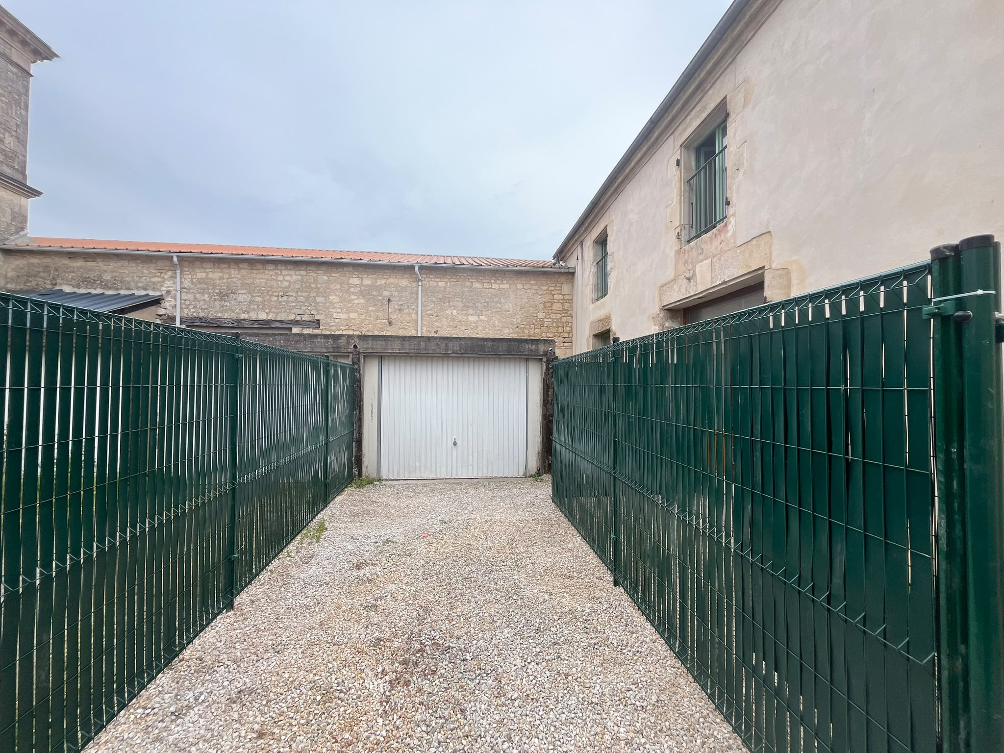 Agence immobilière de ZEROPOURCENT.COM