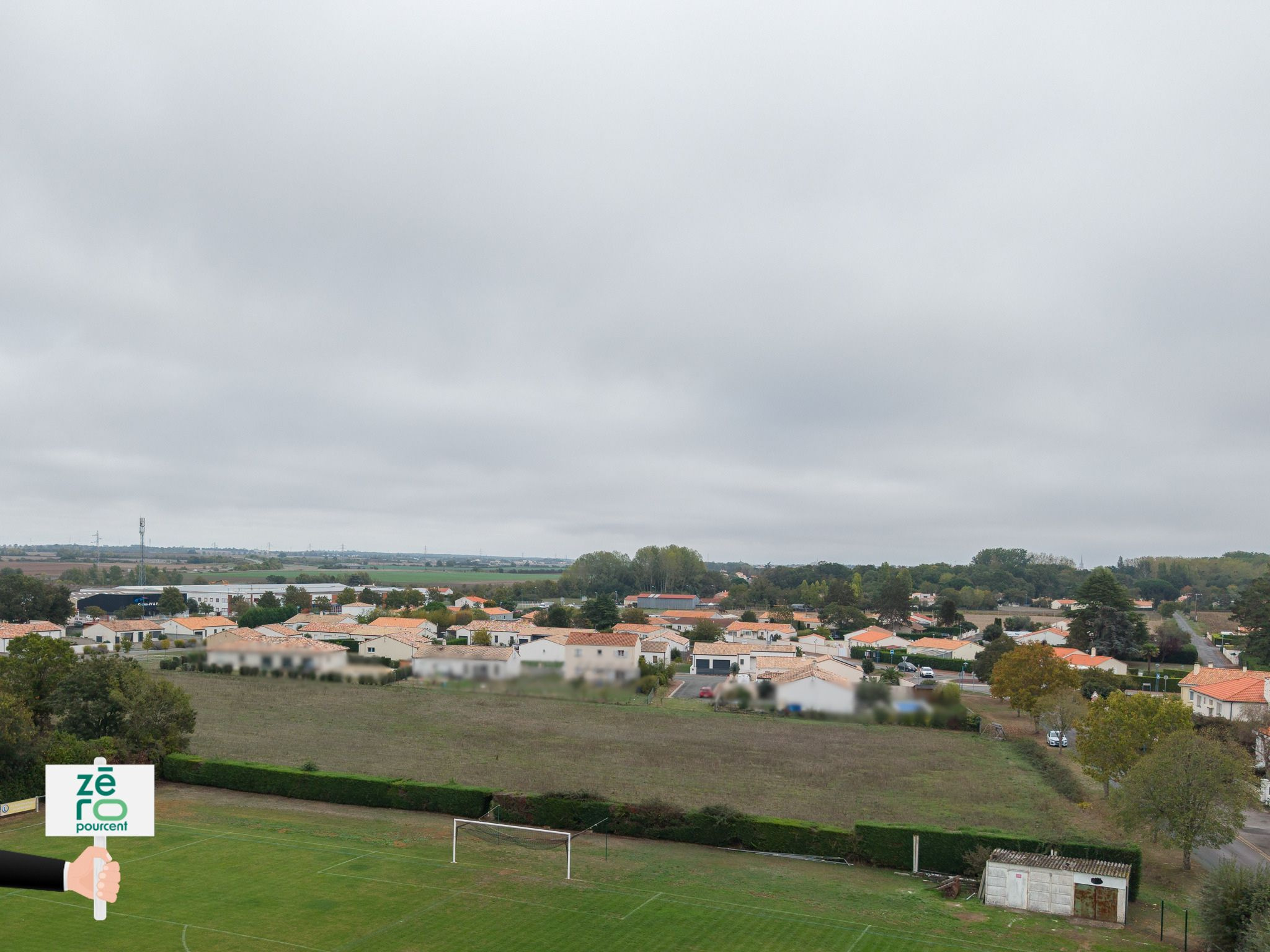Terrain constructible à vendre à Chasnais, 420 m² – photo 2 sur 8