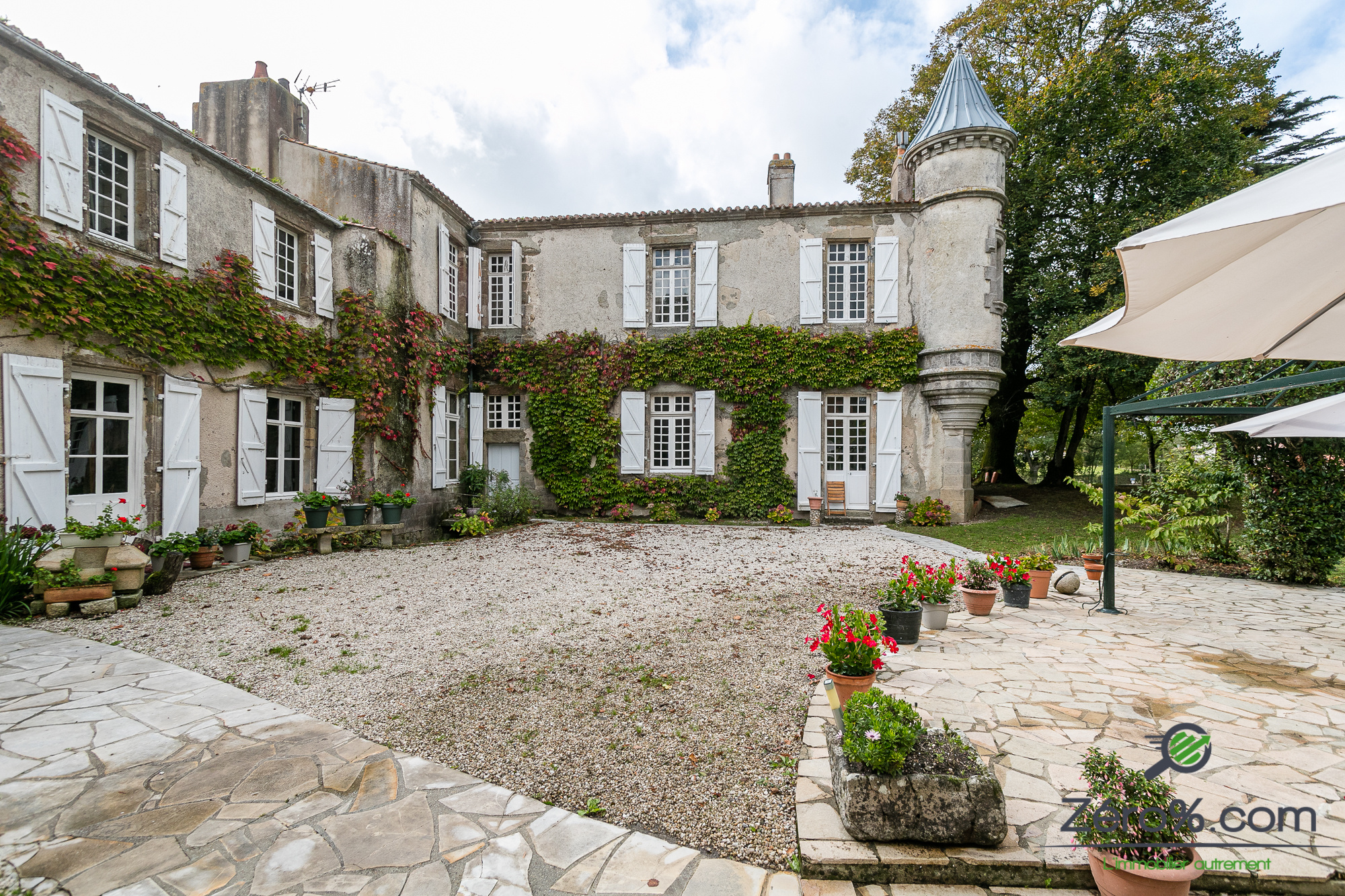 vente Chateau à StChristopheduLigneron